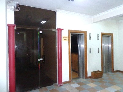 Oficina en VentaEdificio De Ugarte Ingeniería, Calle Loayza, Nº 255, La Paz 8 dormitorios 4 baños  Foto 3