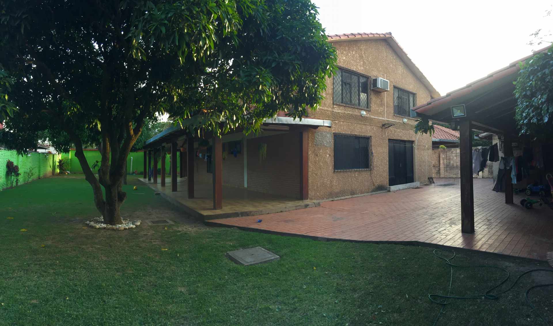 Casa en VentaAv. Santos Dumont 5TO Anillo, a una cuadra de la Villa Olímpica Foto 1