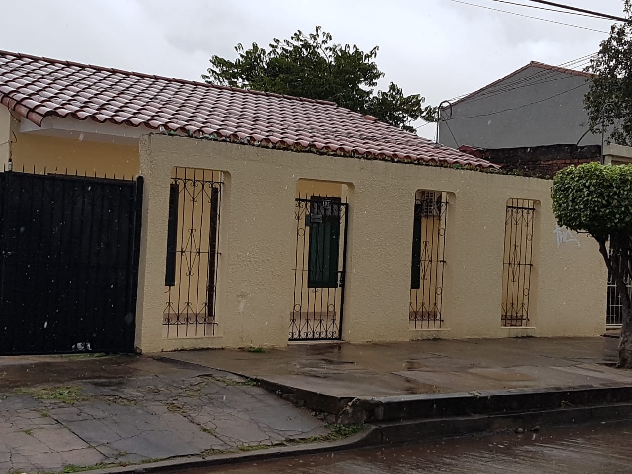 Casa Avenida Mutualista, Santa Cruz de la Sierra, Bolivia Foto 10