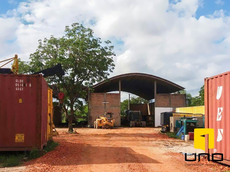 Oficina en Pampa de la isla en Santa Cruz de la Sierra  3 baños 5 parqueos Foto 1