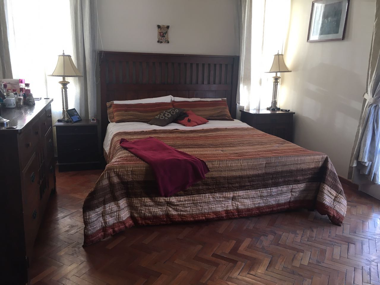 Casa en Temporal en Cochabamba 4 dormitorios 4 baños 2 parqueos Foto 4