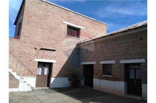 Casa en Aranjuez en Tarija 11 dormitorios 2 baños 1 parqueos Foto 9