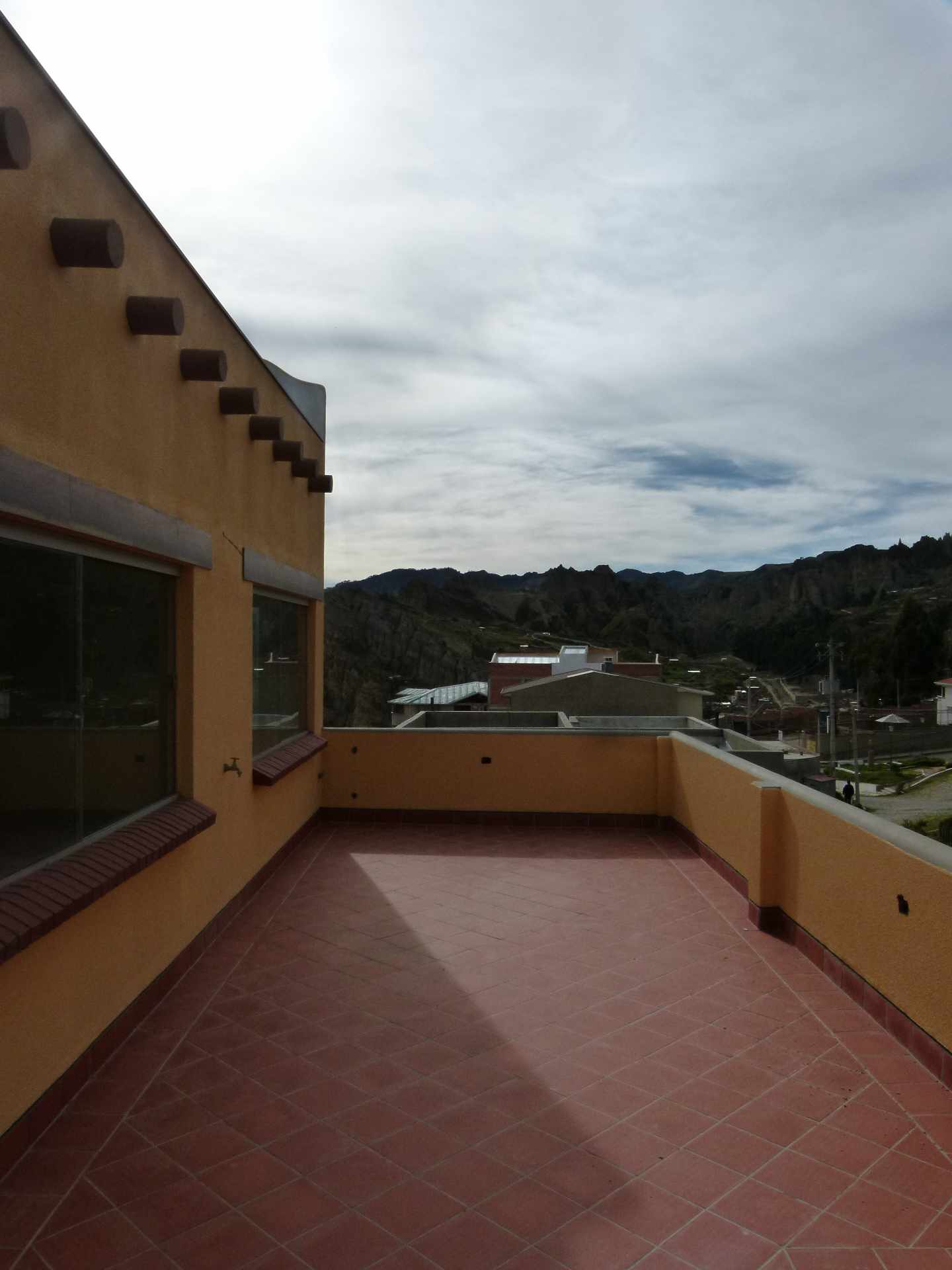 Casa en Achumani en La Paz 4 dormitorios 5 baños 4 parqueos Foto 24