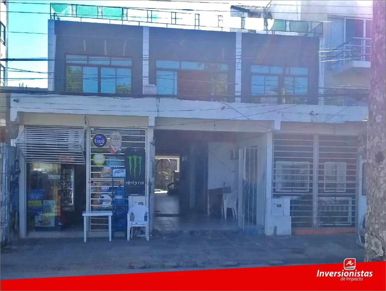 Casa en VentaAv. San Silvestre 6to Anillo 7 dormitorios 7 baños 2 parqueos Foto 5