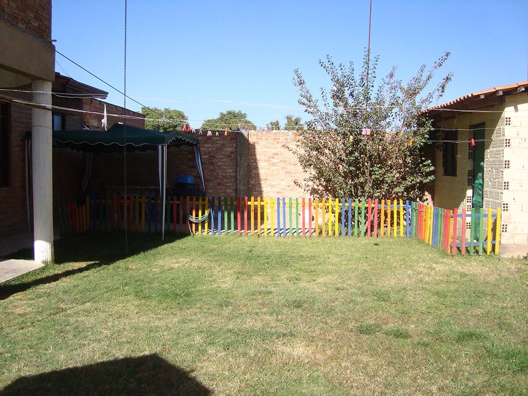 Casa en Villa Taquiña en Cochabamba 3 dormitorios 3 baños 5 parqueos Foto 2