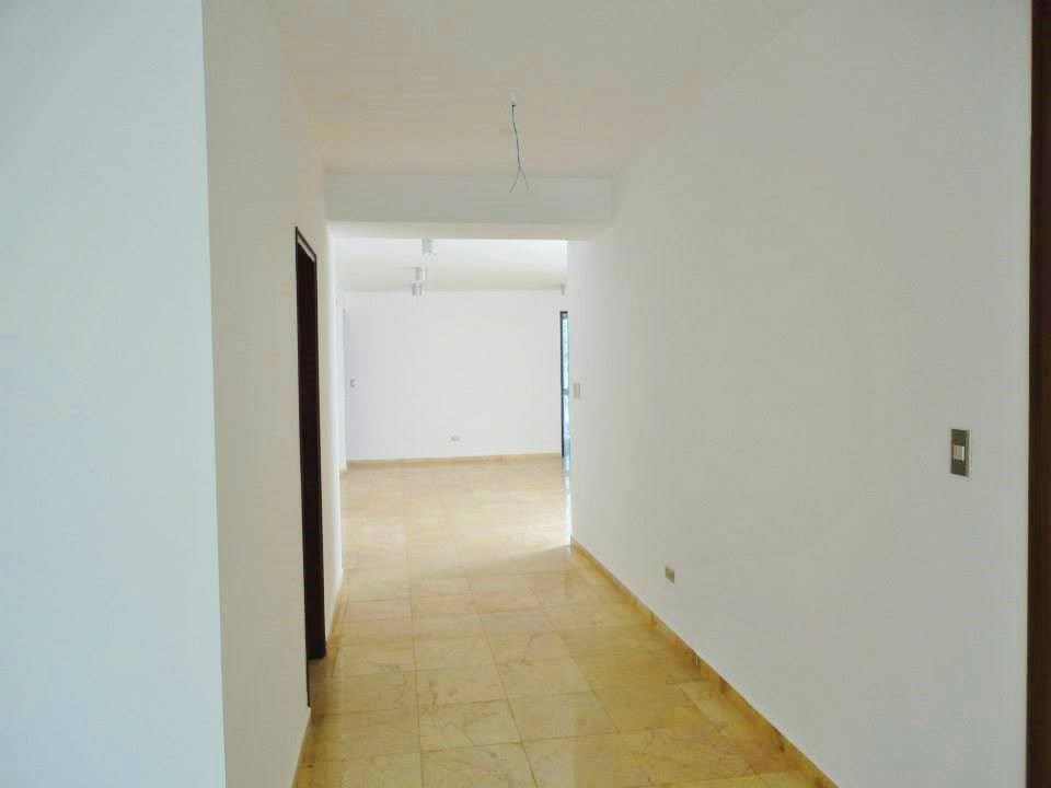 Departamento en AnticréticoBarrio Las Palmas 4to. Anillo 3 dormitorios 2 baños  Foto 1