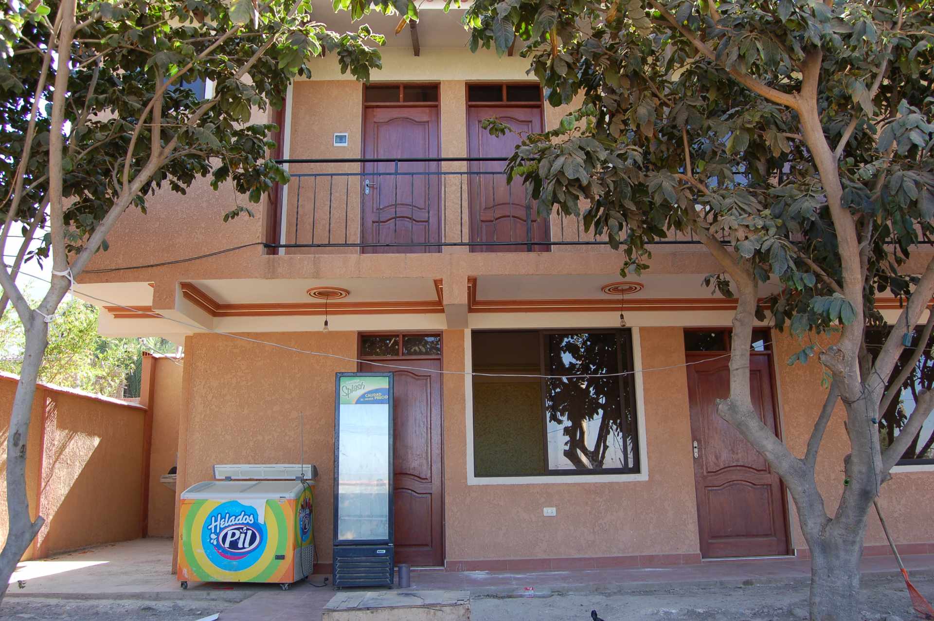 Casa en Tiquipaya en Cochabamba 3 dormitorios 2 baños 2 parqueos Foto 2