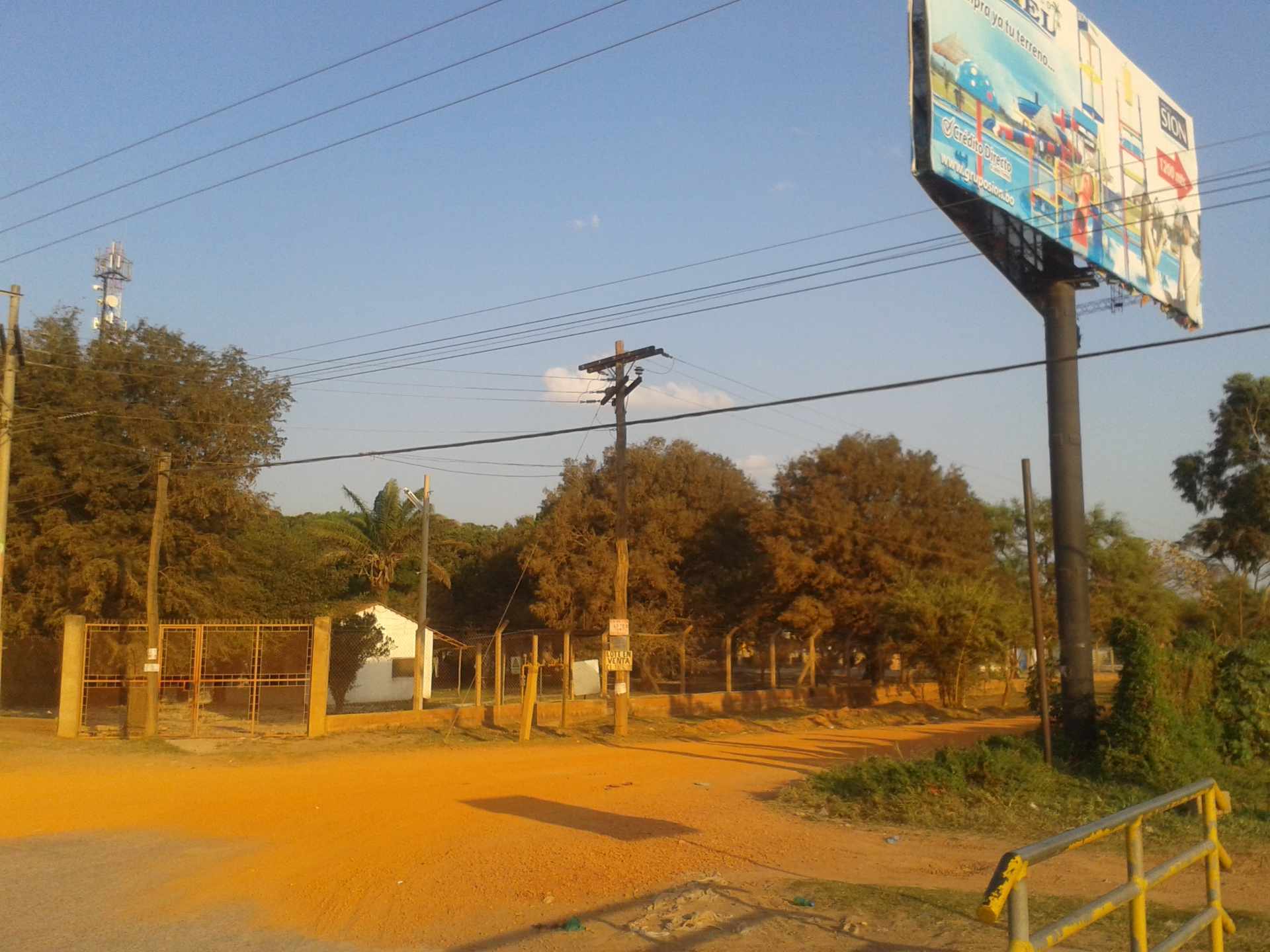 Terreno Carretera a Cotoca, Km 10, entrando por Fridosa 3 cuadras Foto 4