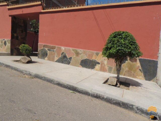 Casa en Mesadilla en Cochabamba 2 dormitorios 2 baños 4 parqueos Foto 7