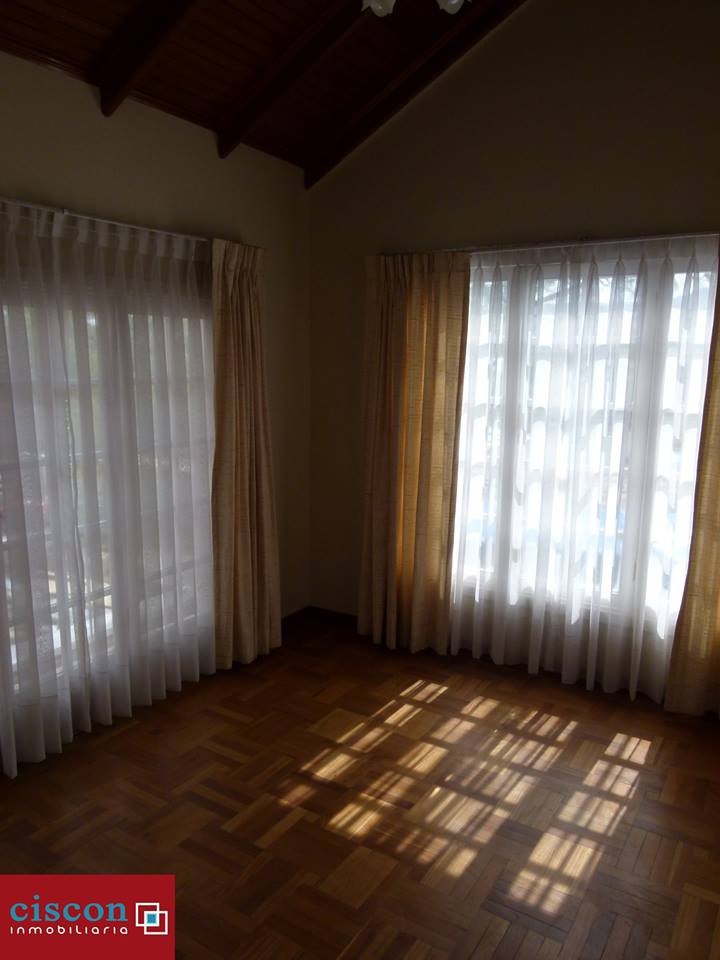 Casa en Irpavi en La Paz 4 dormitorios 6 baños 5 parqueos Foto 30