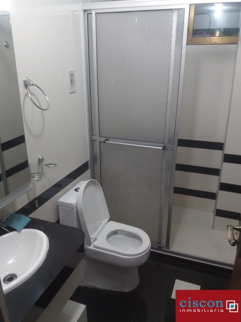 Departamento en La Chimba en Cochabamba 3 dormitorios 4 baños  Foto 6