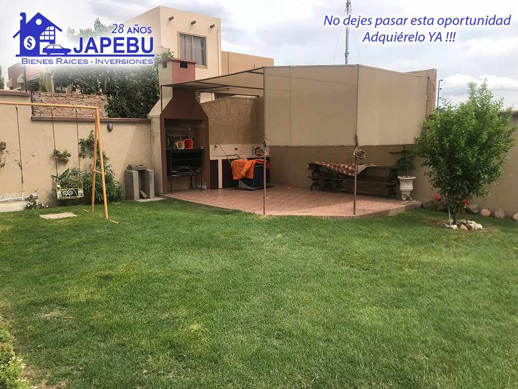 Casa en VentaZona Norte, Alto Mirador 6 dormitorios 8 baños 6 parqueos Foto 12