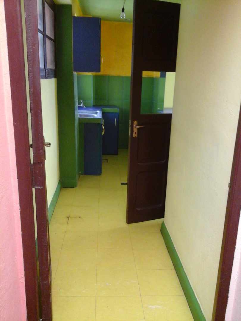 Departamento en Miraflores en La Paz 3 dormitorios 1 baños  Foto 9