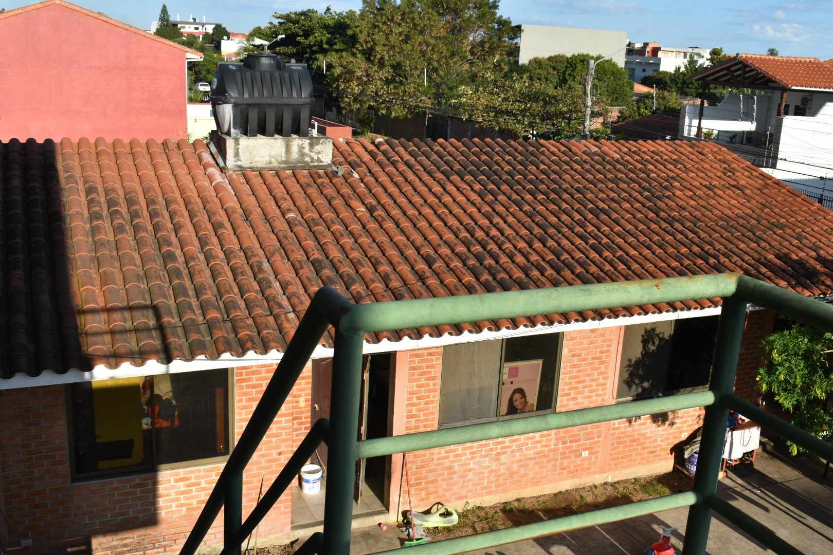 Galpón en VentaGalpón EN VENTA O ALQUILER  de 2 plantas con Montacargas  
Av. Sudamericana # 4035 esq, calle Lincold UV, 91 M/ 6 Zona sudeste 
      Foto 11