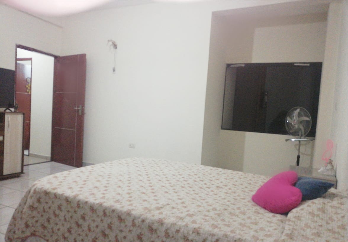 Habitación en Entre 3er y 4to anillo Sur en Santa Cruz de la Sierra   1 parqueos Foto 2