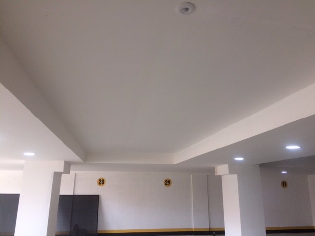 Departamento en VentaEdificio Puerto Madero, Calle los Claveles al lado de Sirari Suites zona de Equipetrol Foto 2