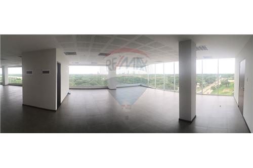 Local comercial en VentaUrubo Business Center Foto 3