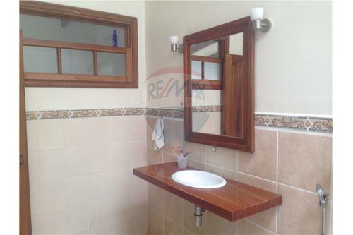 Casa en Equipetrol en Santa Cruz de la Sierra  2 baños 1 parqueos Foto 13