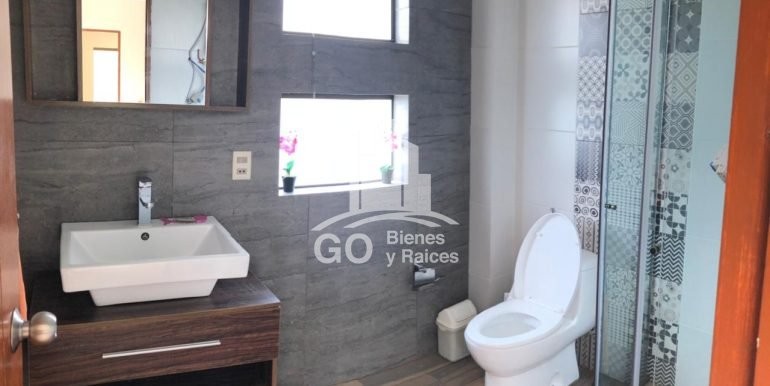 Casa en Mallasilla en La Paz 4 dormitorios 3 baños 2 parqueos Foto 7