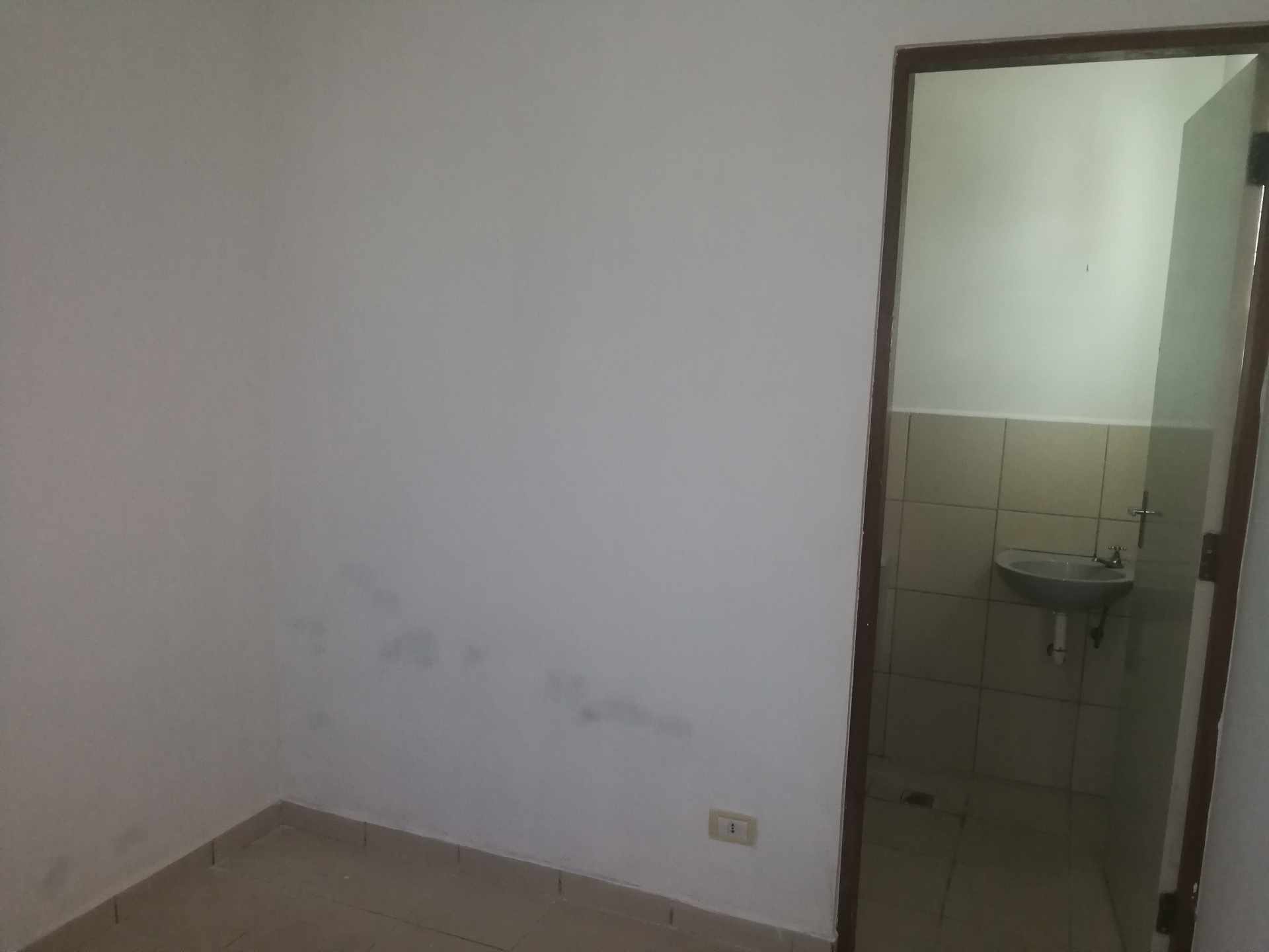 Casa en AlquilerZONA NORTE, AV. BANZER KM 9;EXCLUSIVO CONDOMINIO CASA EN ALQUILER Foto 11