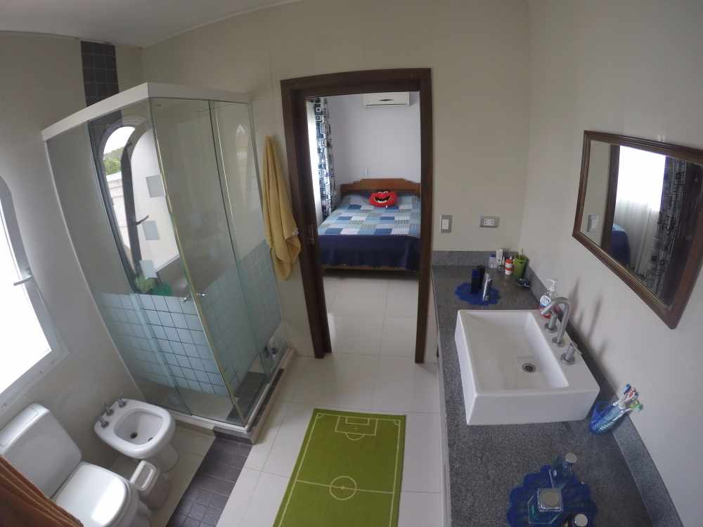 Casa en AlquilerColinas 2, Urubó. 4 dormitorios 6 baños 6 parqueos Foto 11