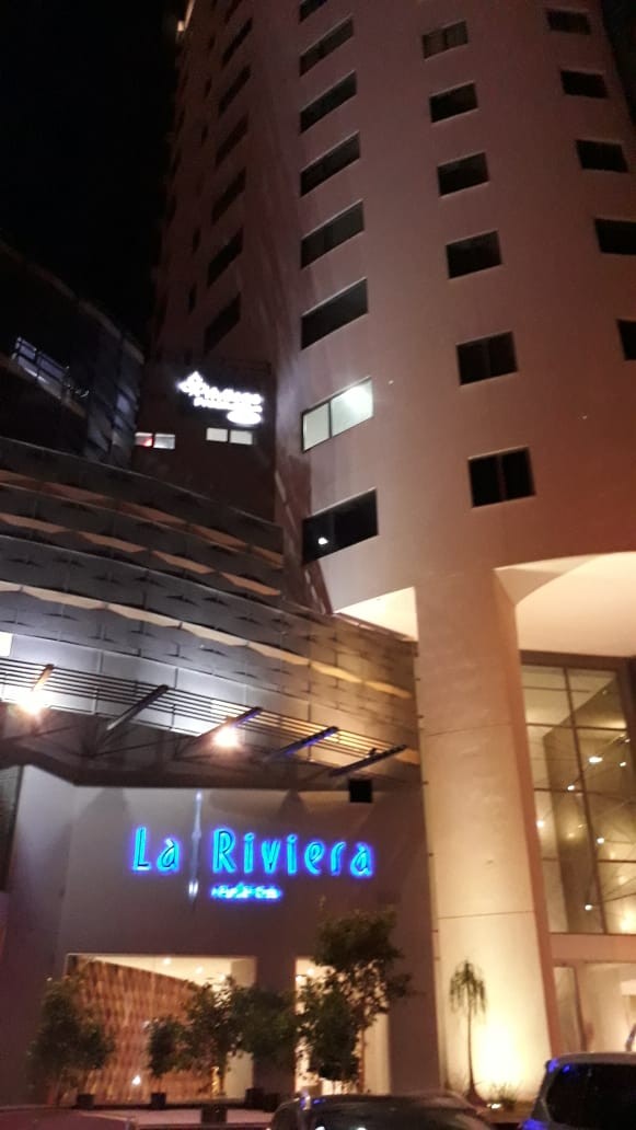 Departamento en Alquiler4to anillo y calle Los Cedros.Centro Empresarial Equipetrol.Santa Cruz de la Sierra .Bolivia Foto 18