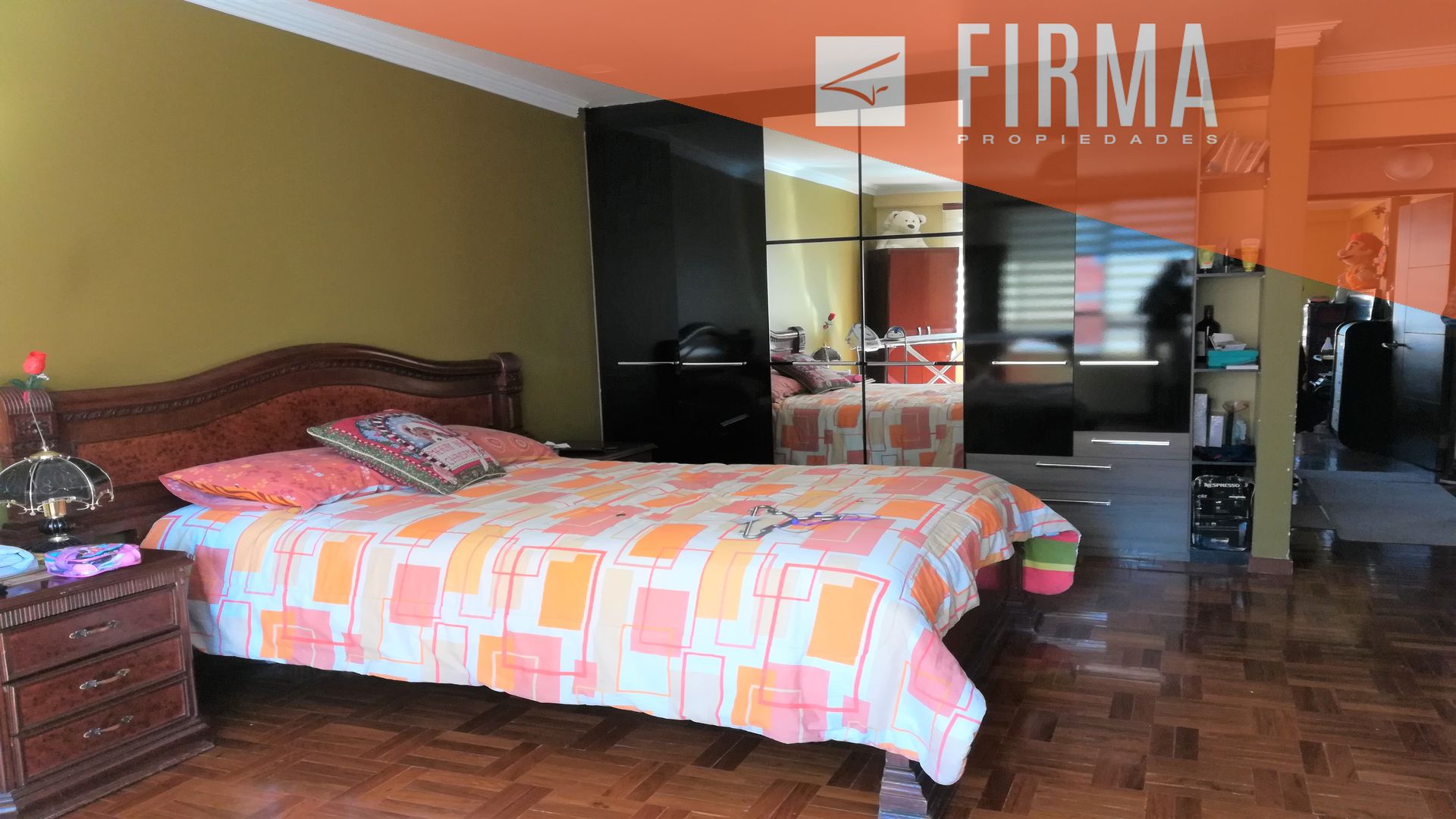 Casa en Achumani en La Paz 4 dormitorios  2 parqueos Foto 6
