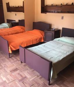 Casa en Mallasa en La Paz 4 dormitorios 5 baños 6 parqueos Foto 9