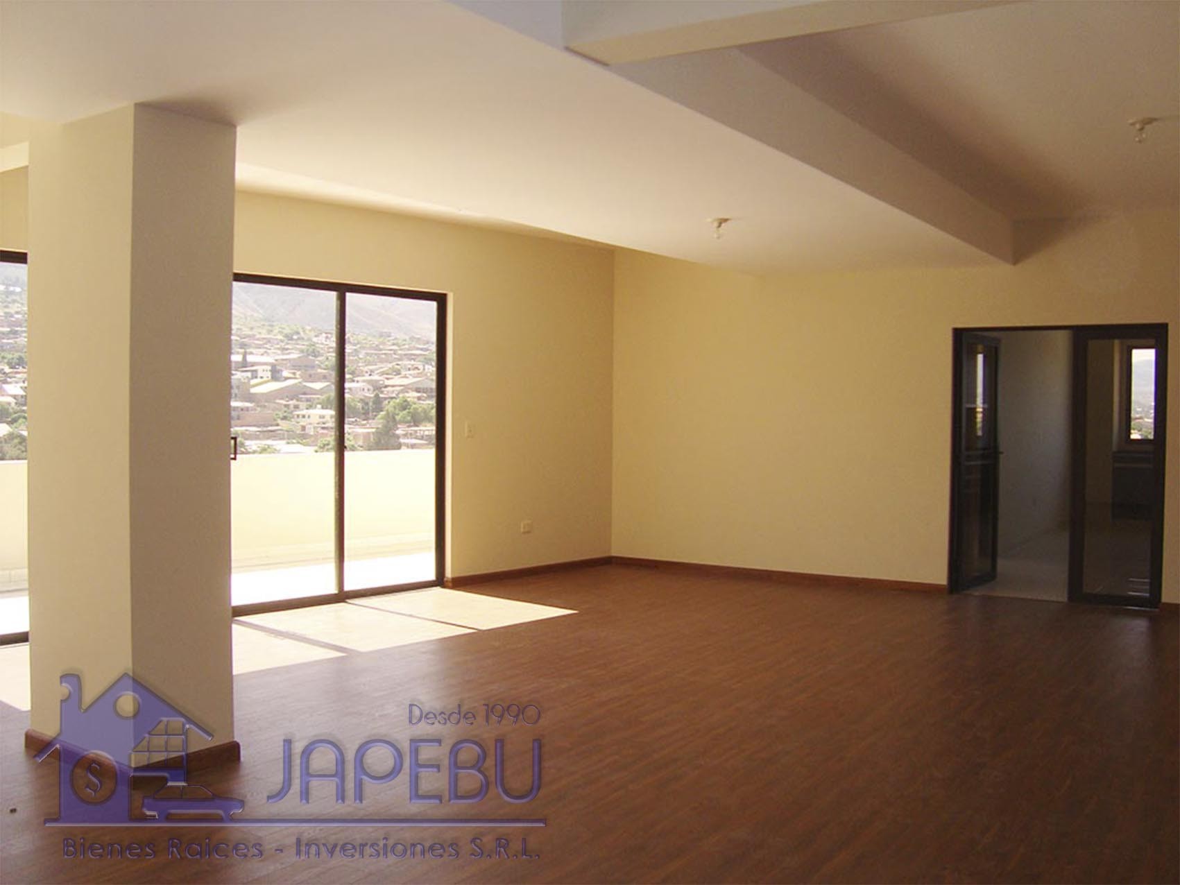 Departamento en Sacaba en Cochabamba 4 dormitorios 3 baños 1 parqueos Foto 1