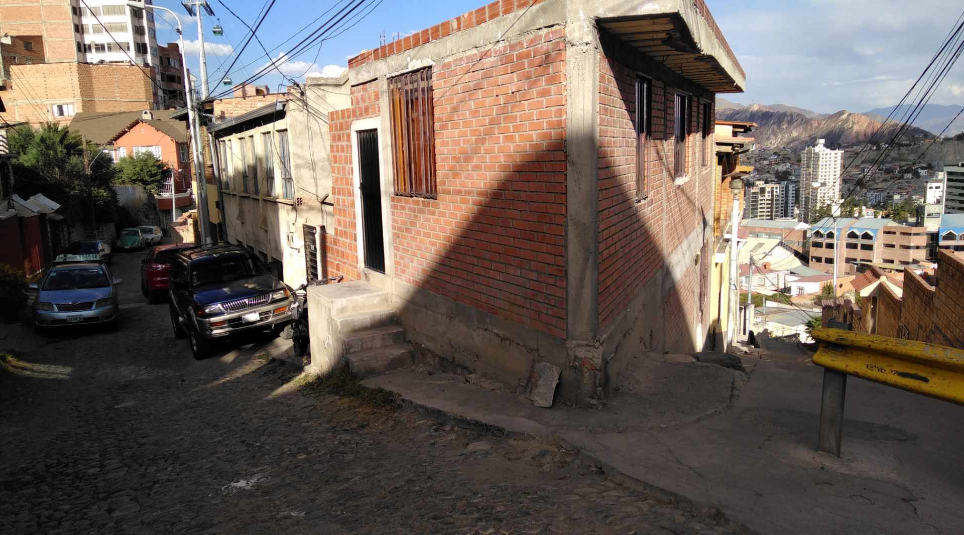 Casa en Obrajes en La Paz 3 dormitorios 3 baños  Foto 5