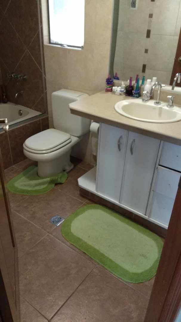 Departamento en Achumani en La Paz 4 dormitorios 4 baños  Foto 2