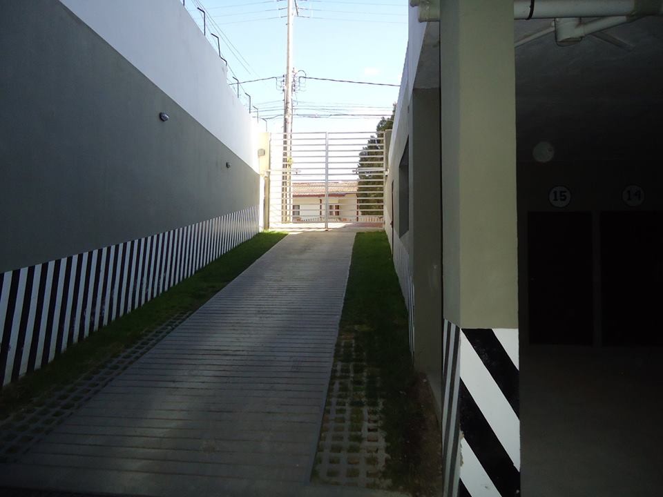 Departamento Achumani, calle F, Sector Asilo. Edificio Residencial Foto 9