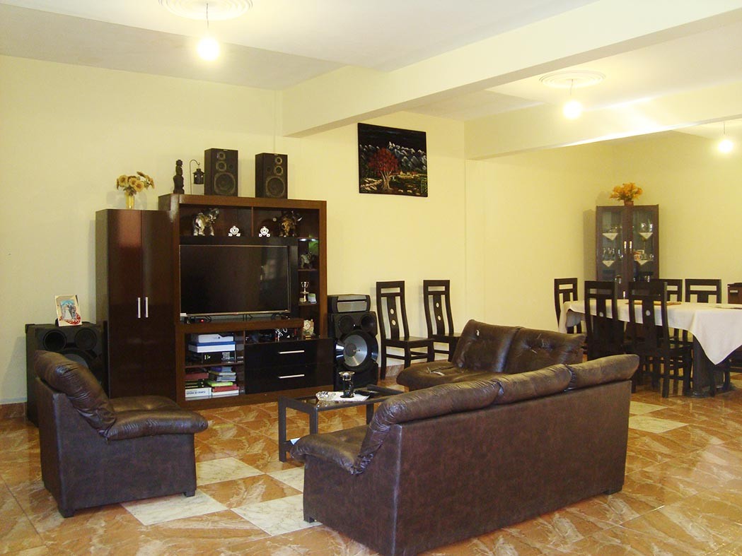 Casa en Villa Taquiña en Cochabamba 3 dormitorios 3 baños 5 parqueos Foto 10