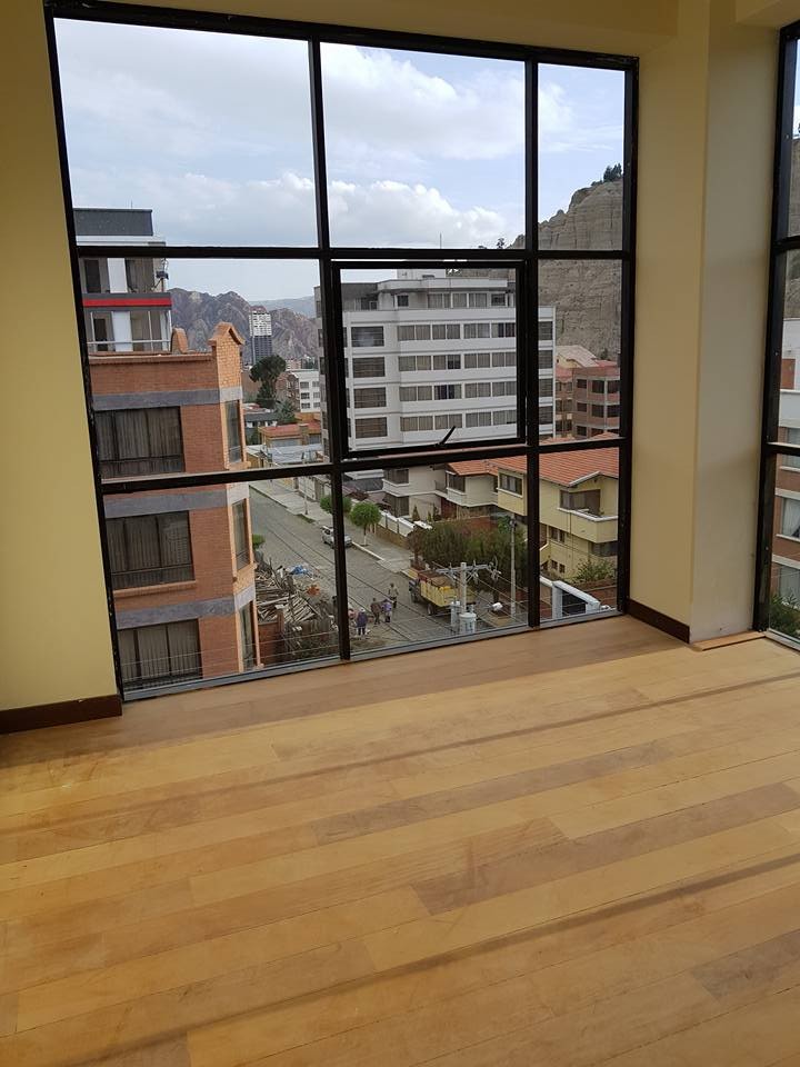 Departamento en Irpavi en La Paz 3 dormitorios 3 baños 1 parqueos Foto 9