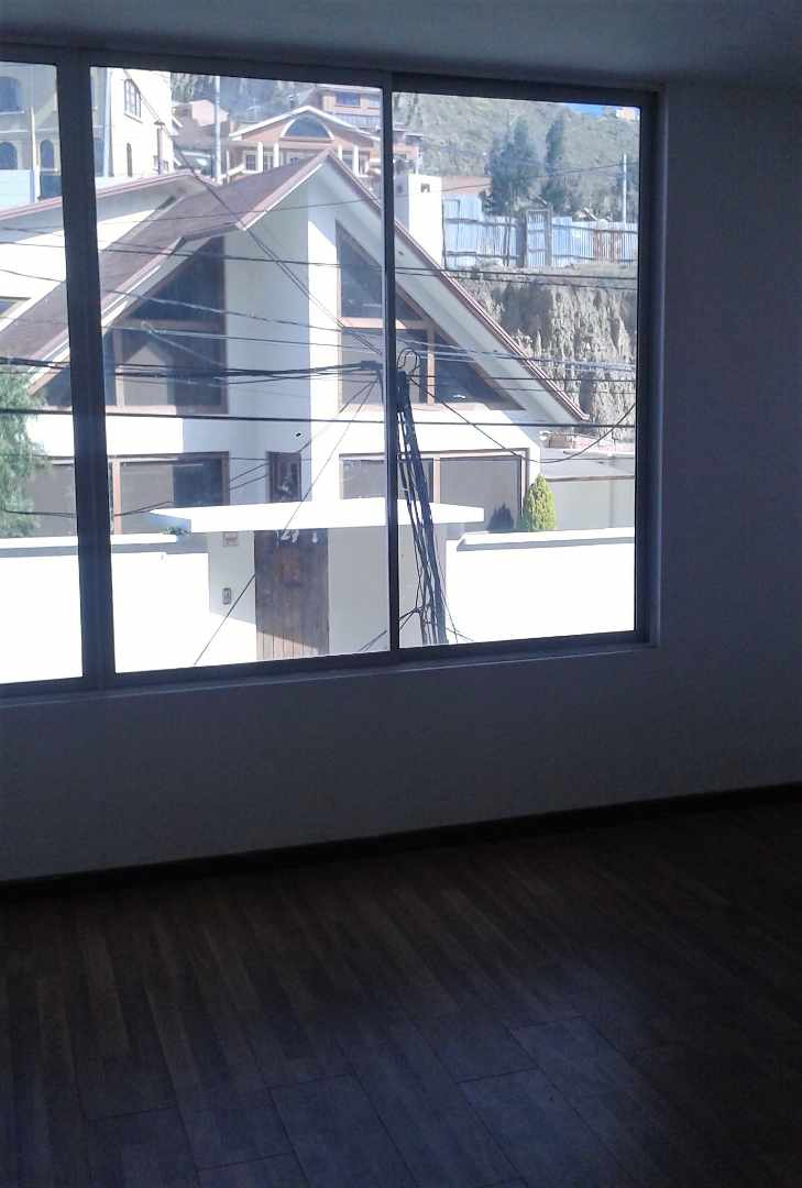 Departamento en VentaIrpavi Calle Buganvilla (18B) 3 dormitorios 2 baños 1 parqueos Foto 1