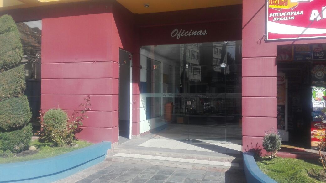 Local comercial en San Miguel en La Paz  2 baños  Foto 9