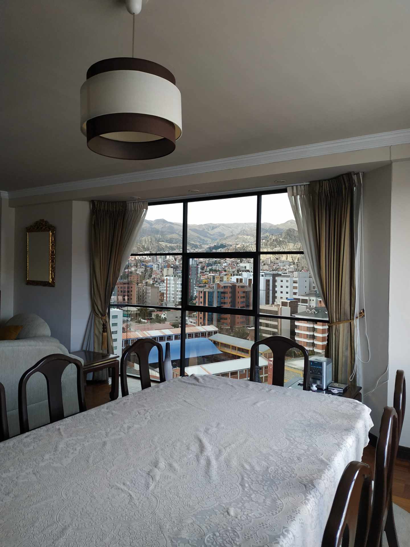 En Alquiler a $us 950 Foto 4