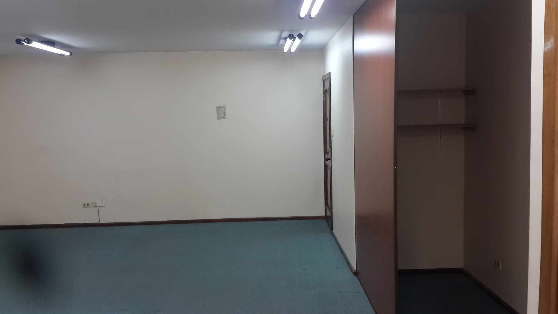 Oficina en VentaCalle Belisario Salinas Edificio Belisario Salinas entre Av. 20 de Octubre y Av. 6 de Agosto Foto 5