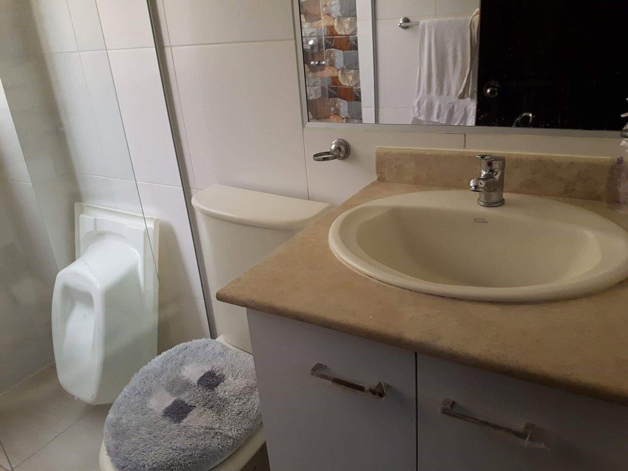 Departamento CALACOTO 25, frente a Mercado y Hospital LOS PINOS Foto 3