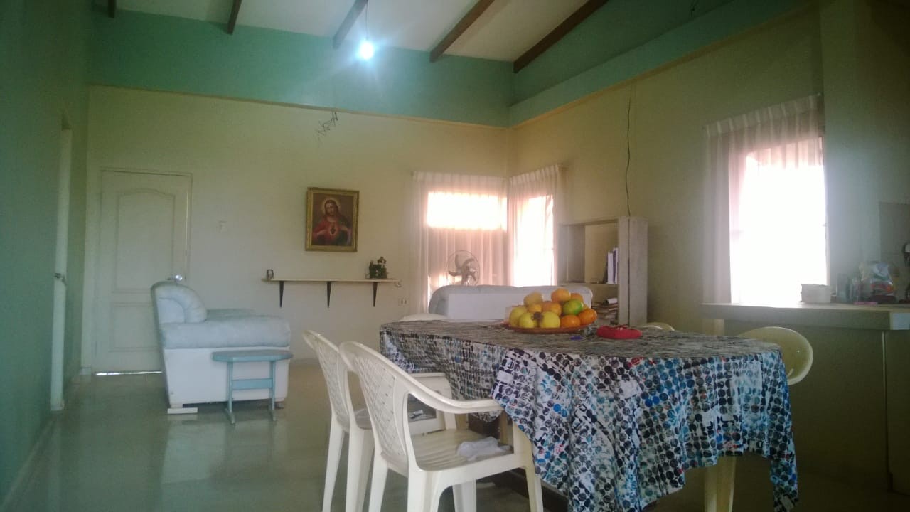 Casa en VentaZona de Riberalta, Distrito 2, a media cuadra del Colegio El Cerrito.  3 dormitorios 2 baños 4 parqueos Foto 4