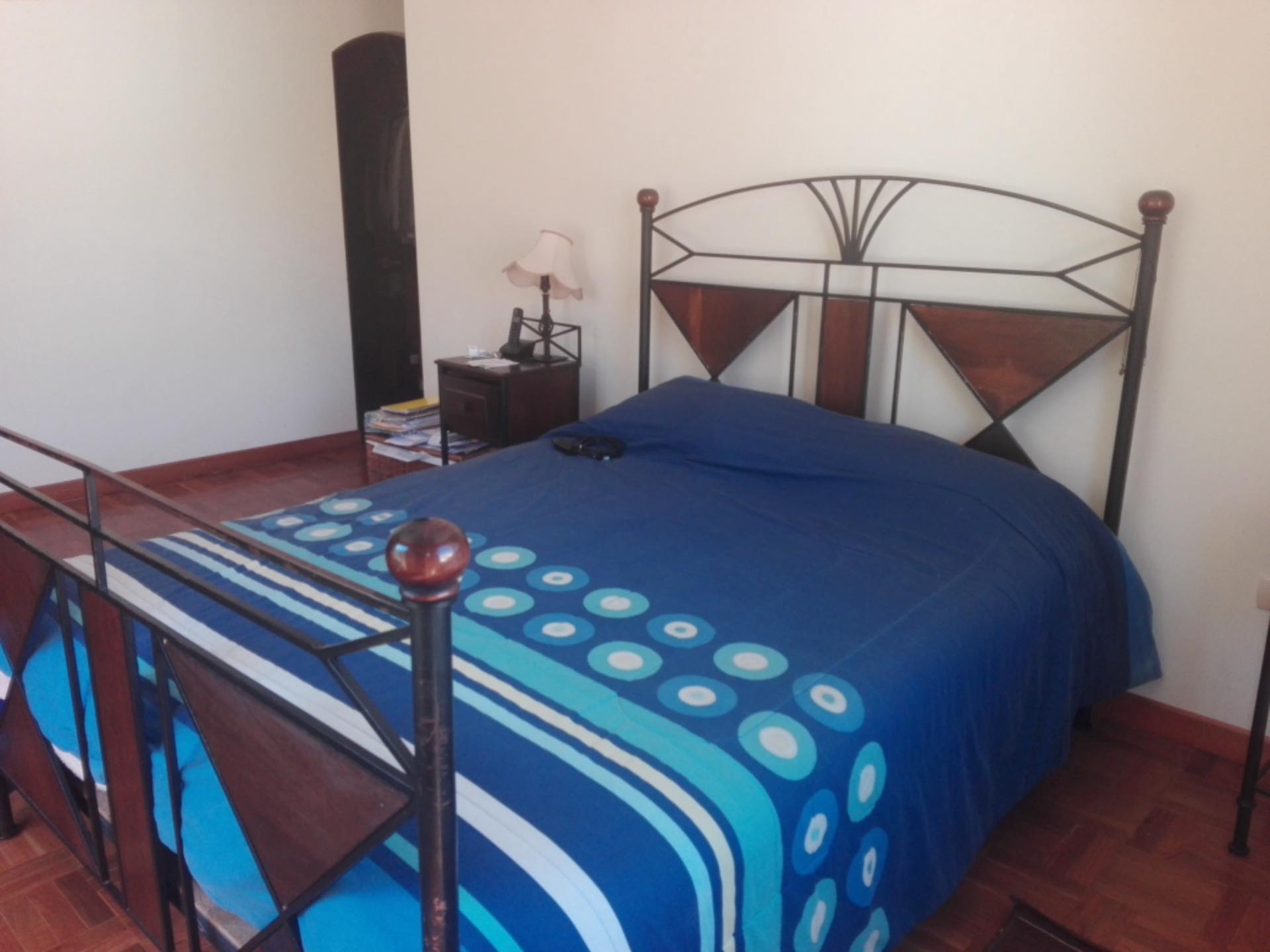 Casa en Irpavi en La Paz 3 dormitorios 5 baños 3 parqueos Foto 5