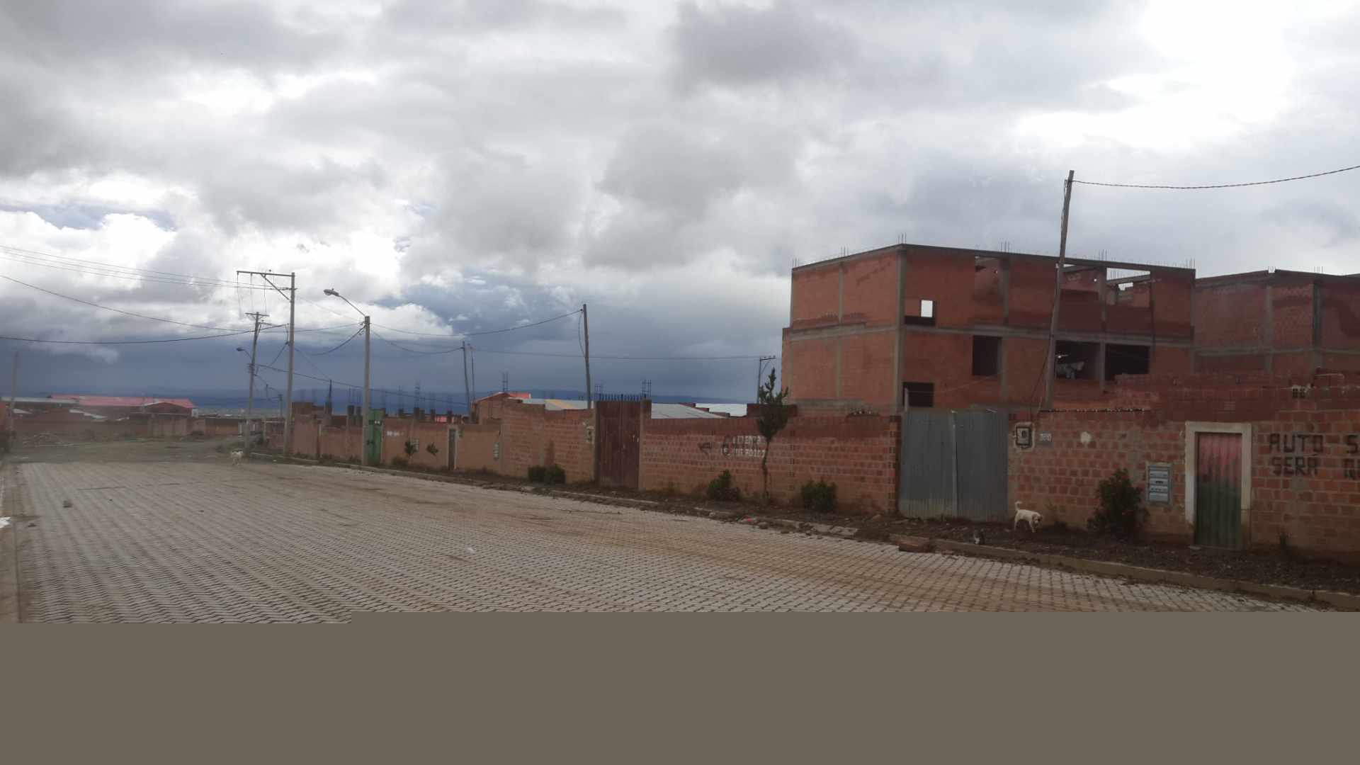 Terreno Z/San Roque el Alto camino a Copacabana  Foto 2