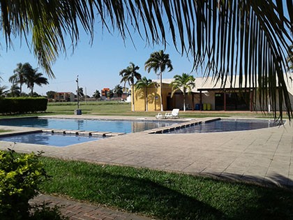 Casa en AlquilerCasa amoblada de 4 dormitorios en condominio Valle de Cartago 4 dormitorios 4 baños 3 parqueos Foto 4