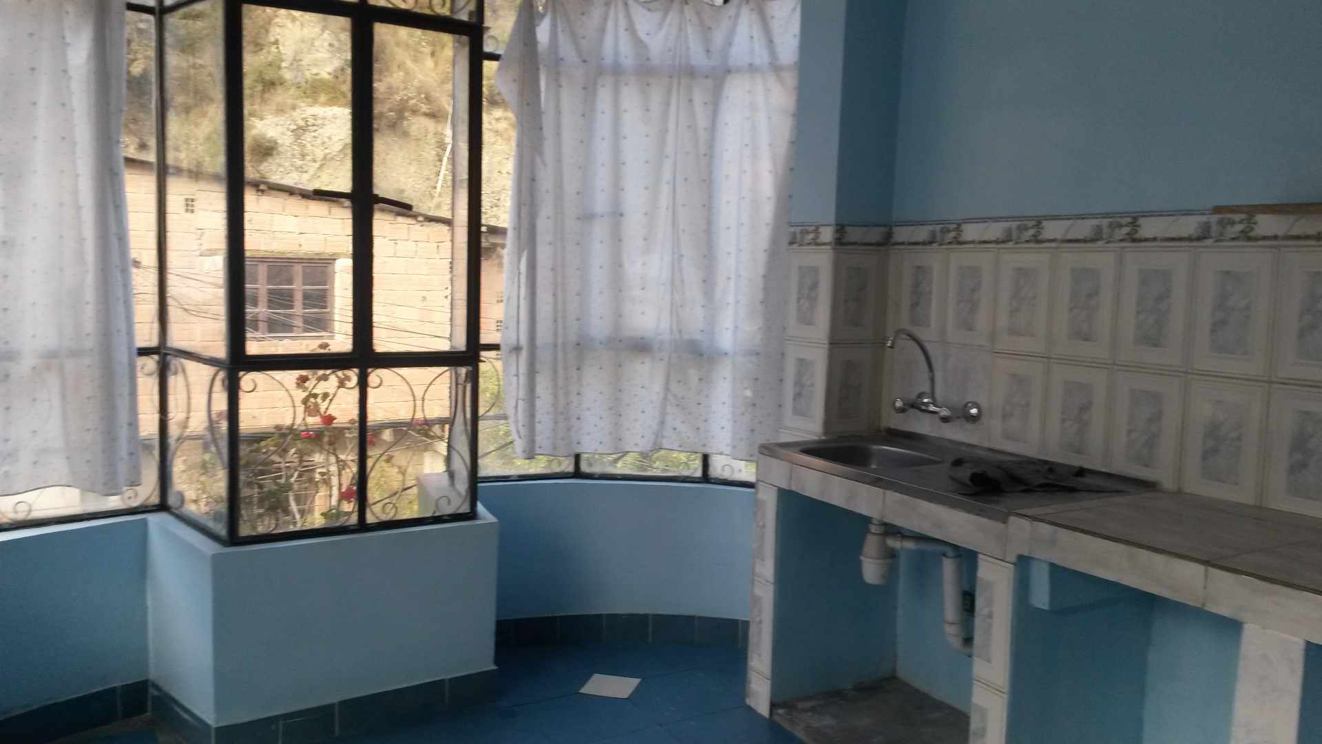 Departamento en AnticréticoBarrio Minasa, calle 3  No. 80 2 dormitorios 1 baños 1 parqueos Foto 5