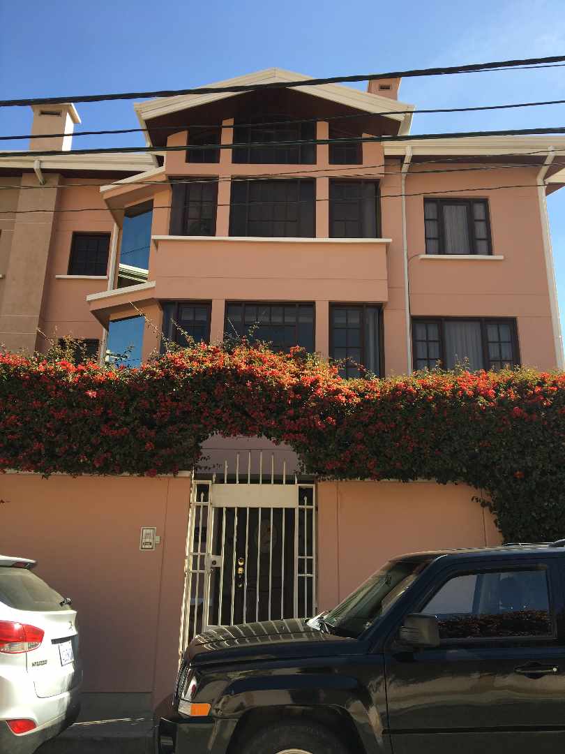 Casa en Aranjuez en La Paz 5 dormitorios 5 baños 2 parqueos Foto 21