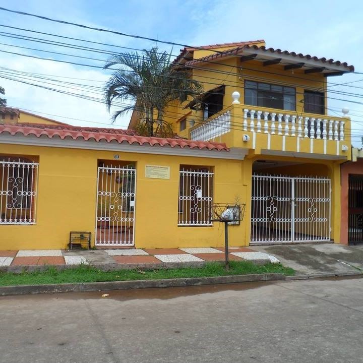 Casa Calle Luis Medina 32 ( Tercer anillo externo Av Banzer) Foto 1