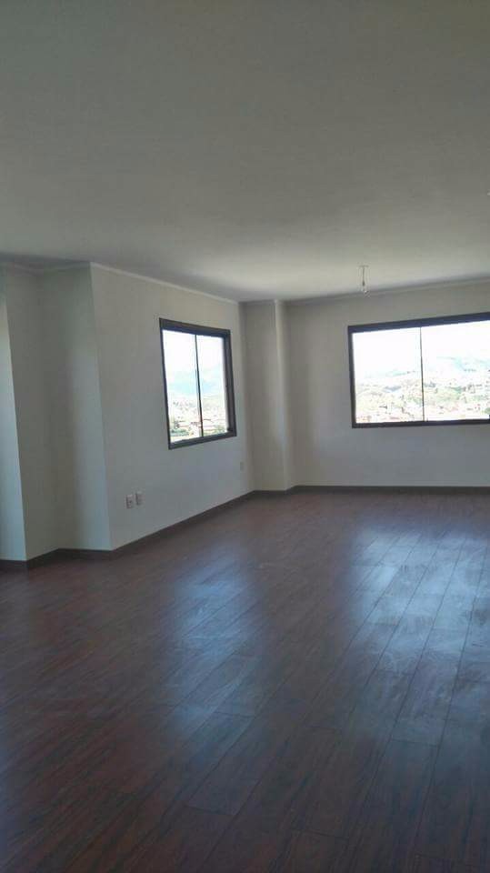 Departamento en Sucre en Sucre 4 dormitorios 4 baños 1 parqueos Foto 7