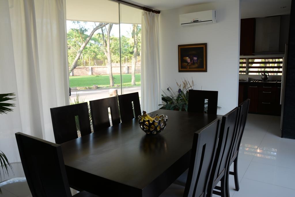 En Alquiler a $us 1,500 Foto 9