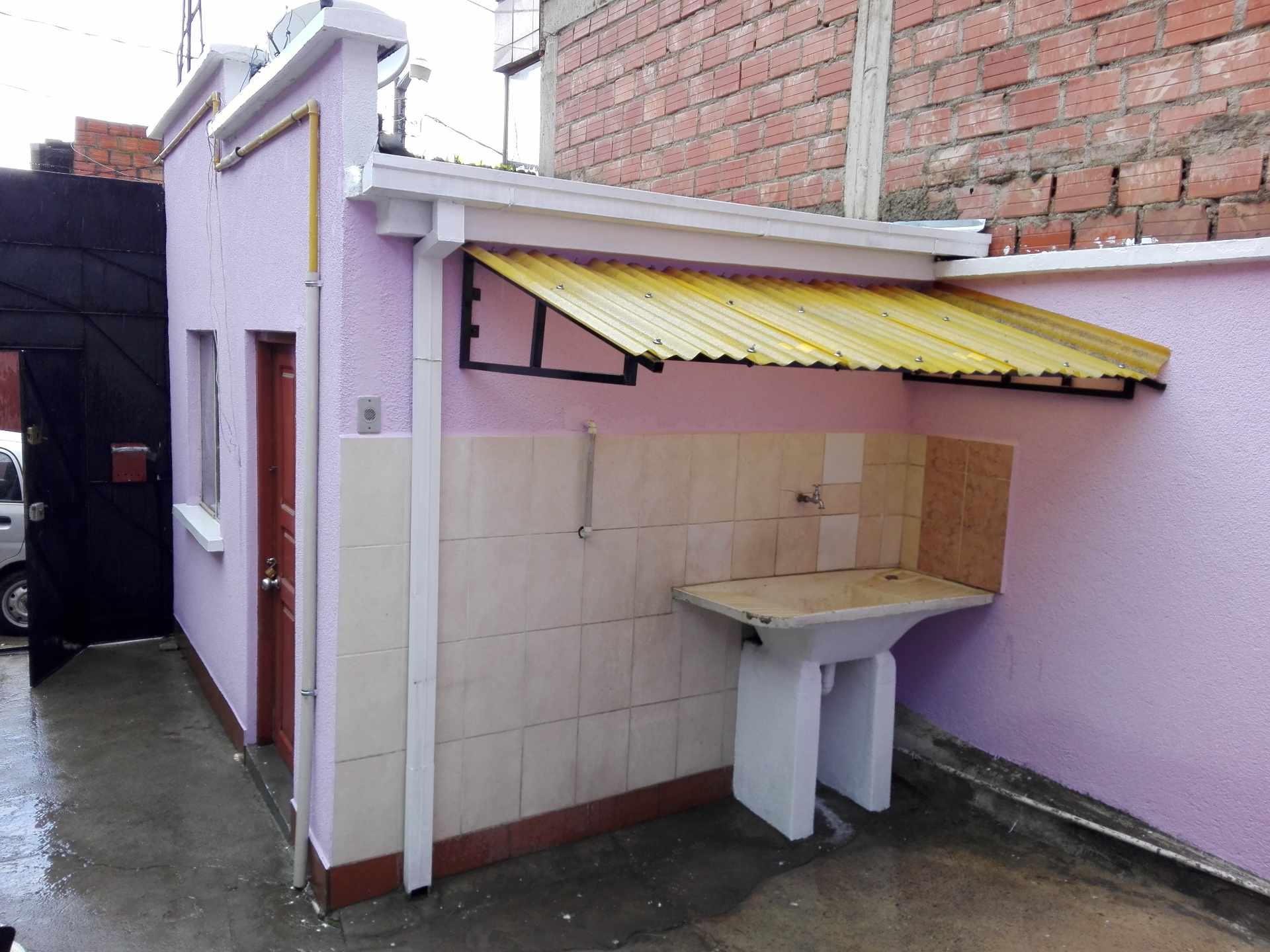 Casa en VentaCalle 8 #135, Av. Chacaltaya, Zona Achachicala 2 dormitorios 2 baños 2 parqueos Foto 9