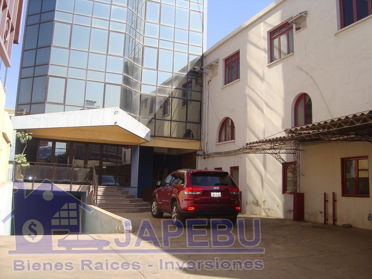 Edificio en Noroeste en Cochabamba 15 dormitorios 15 baños 10 parqueos Foto 1